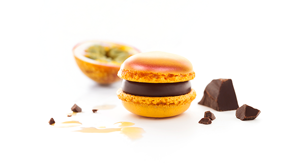 spruengli news luxemburgerli amaretti